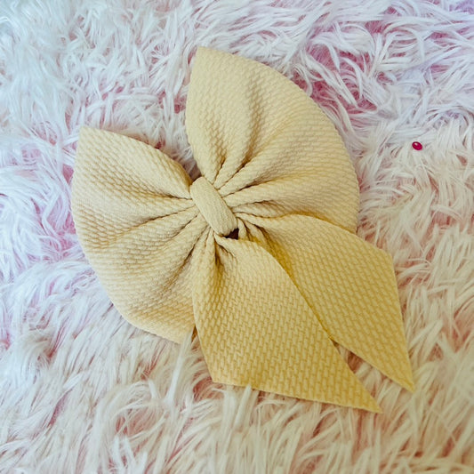 5" Ivory Sailor Bow