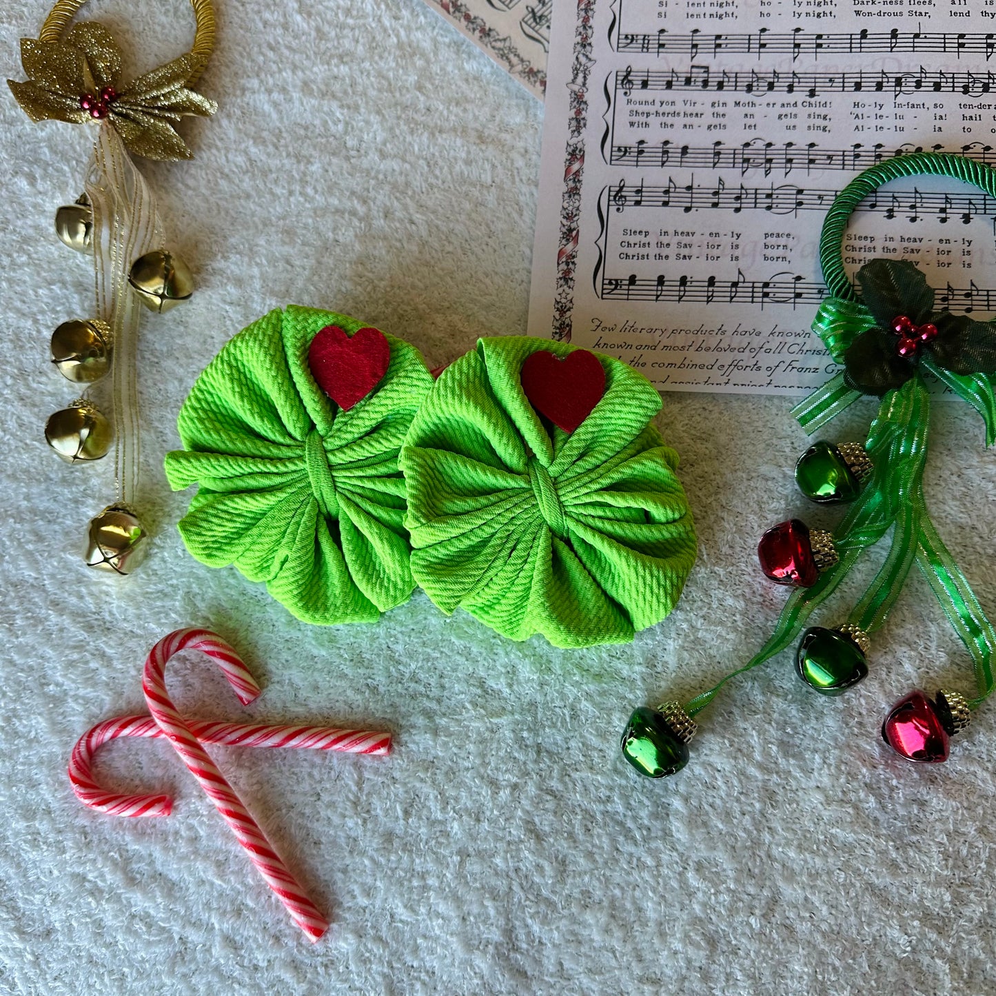 Grinch Hearts Messy Piggies